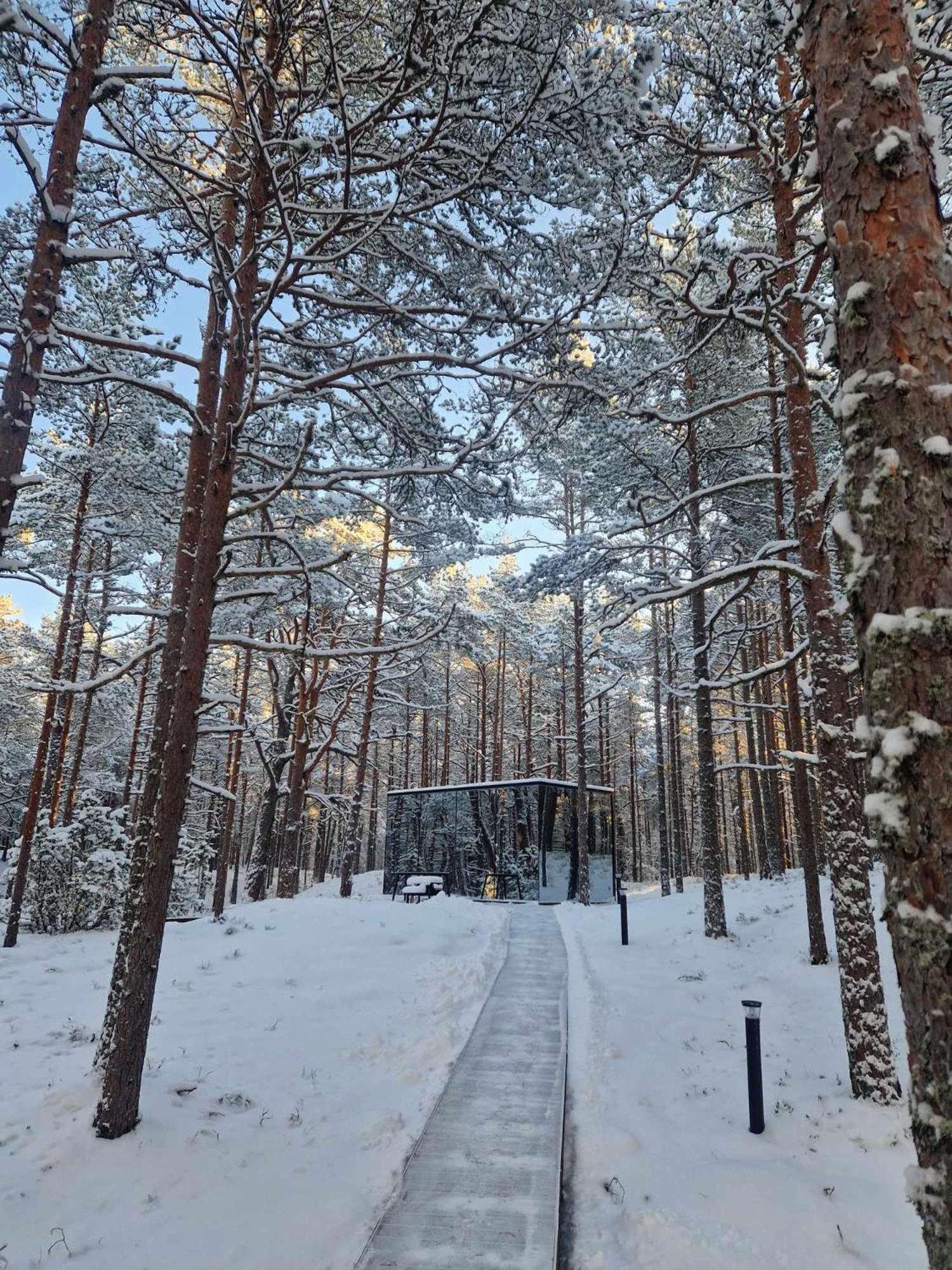 Oeoed Hoetels Lohusalu Leida & Enno Laulasmaa Exterior foto